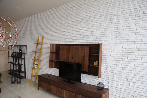 Dekoratif Beyaz Tuğla Duvar Kaplama Modelleri